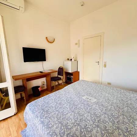 Eurotel 406 Apartmán *